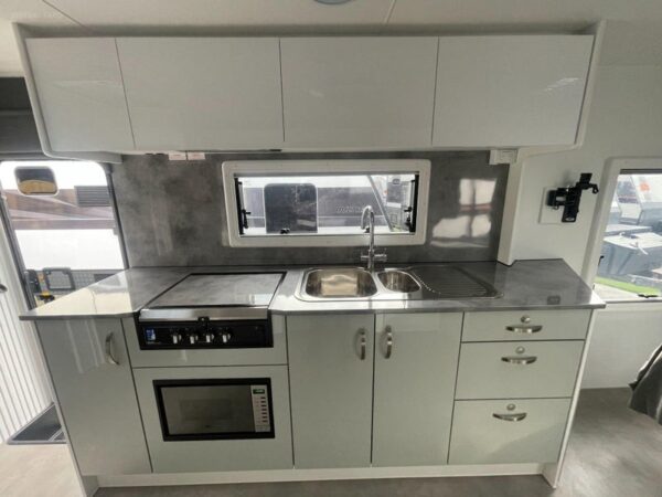 Nova Bravo 206-1RSL — photo 9
