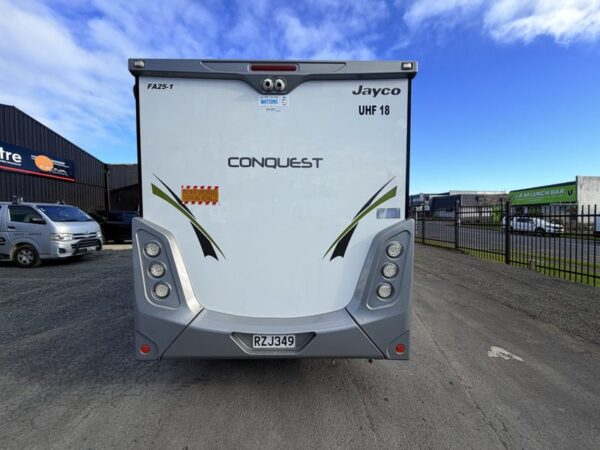 2021 Jayco Conquest — photo 5