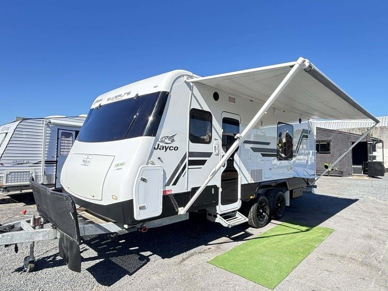 Jayco Silverline OUTBACK CLUB LOUNGE — photo 1