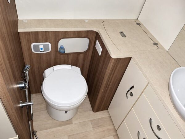 Jayco Silverline OUTBACK CLUB LOUNGE — photo 12