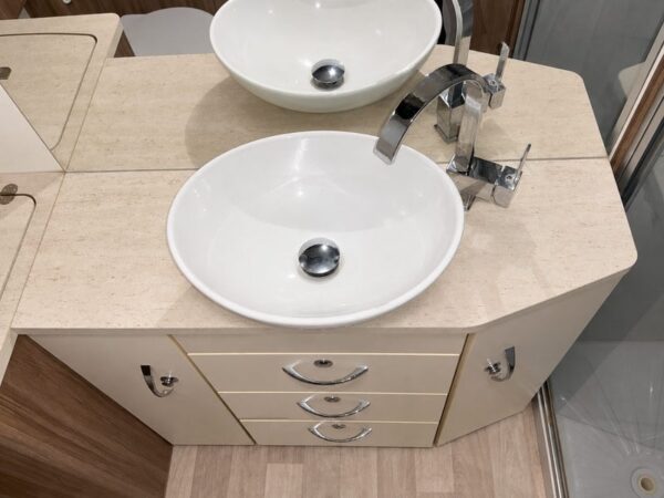 Jayco Silverline OUTBACK CLUB LOUNGE — photo 13