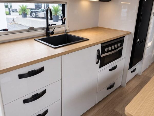 2024 Snowy River SRT-22F: photo 8
